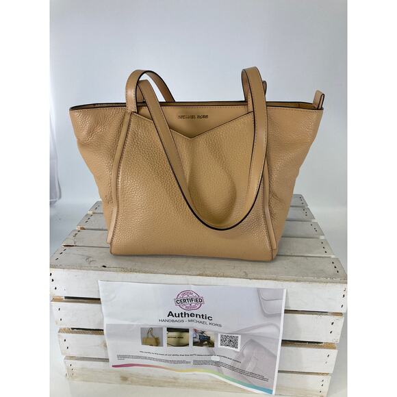 MICHAEL KORS, LIGHT TAN PEBBLED LEATHER WOMENS SHOULDER BAG - Picture 1 of 15